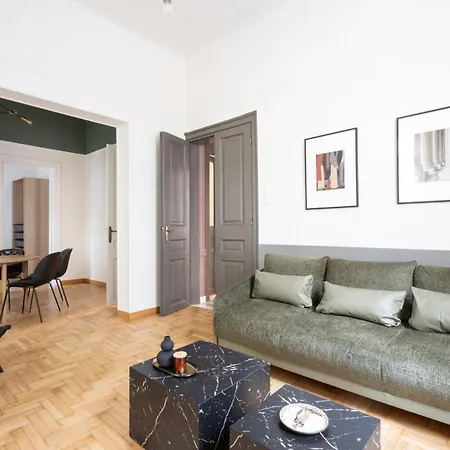 Acropolis Luxe Retreat 15 Ppl 6 Bdrm Neoclassical Jacuzzi Rooftop Apartment Athens